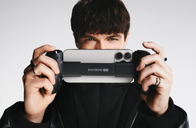 The Backbone Pro Is the Game Controller to Rule Them All