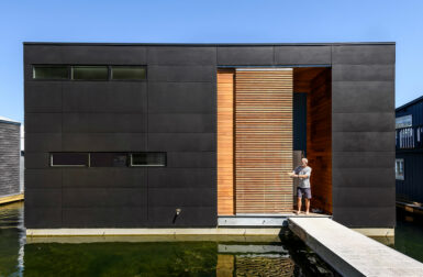 Pura Vida Is a Modern Floating Home on Seattle's Portage Bay