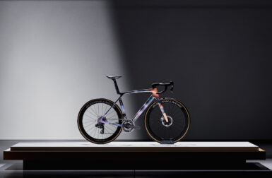 Pantone Imprints the Night’s Sky Onto a Trek Project One Bike